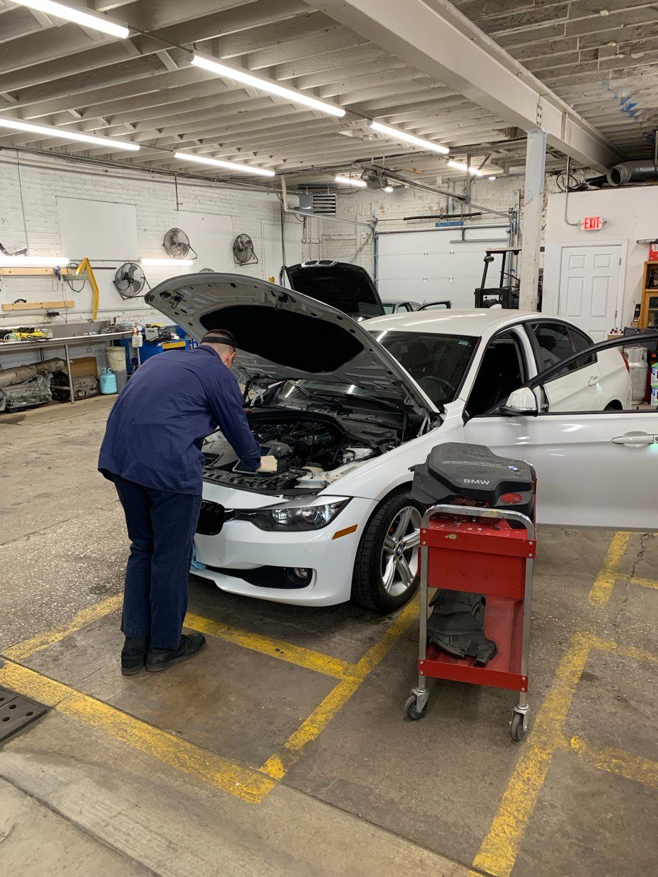 mechanic fixing a car
